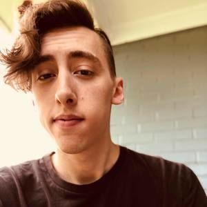 Meet your Posher, Alex